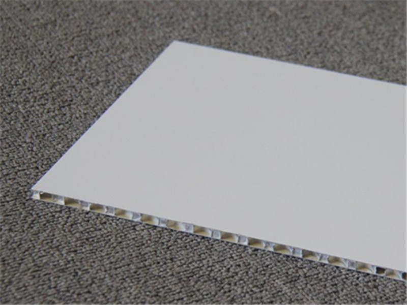 Aluminum honeycomb sandwich panel