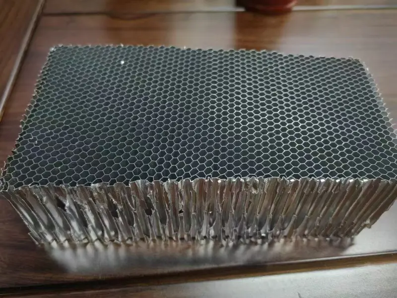 Aluminum honeycomb core structure manufacturing